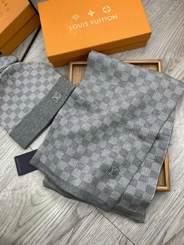 louis vuitton lv hat and echapres set s_12555571